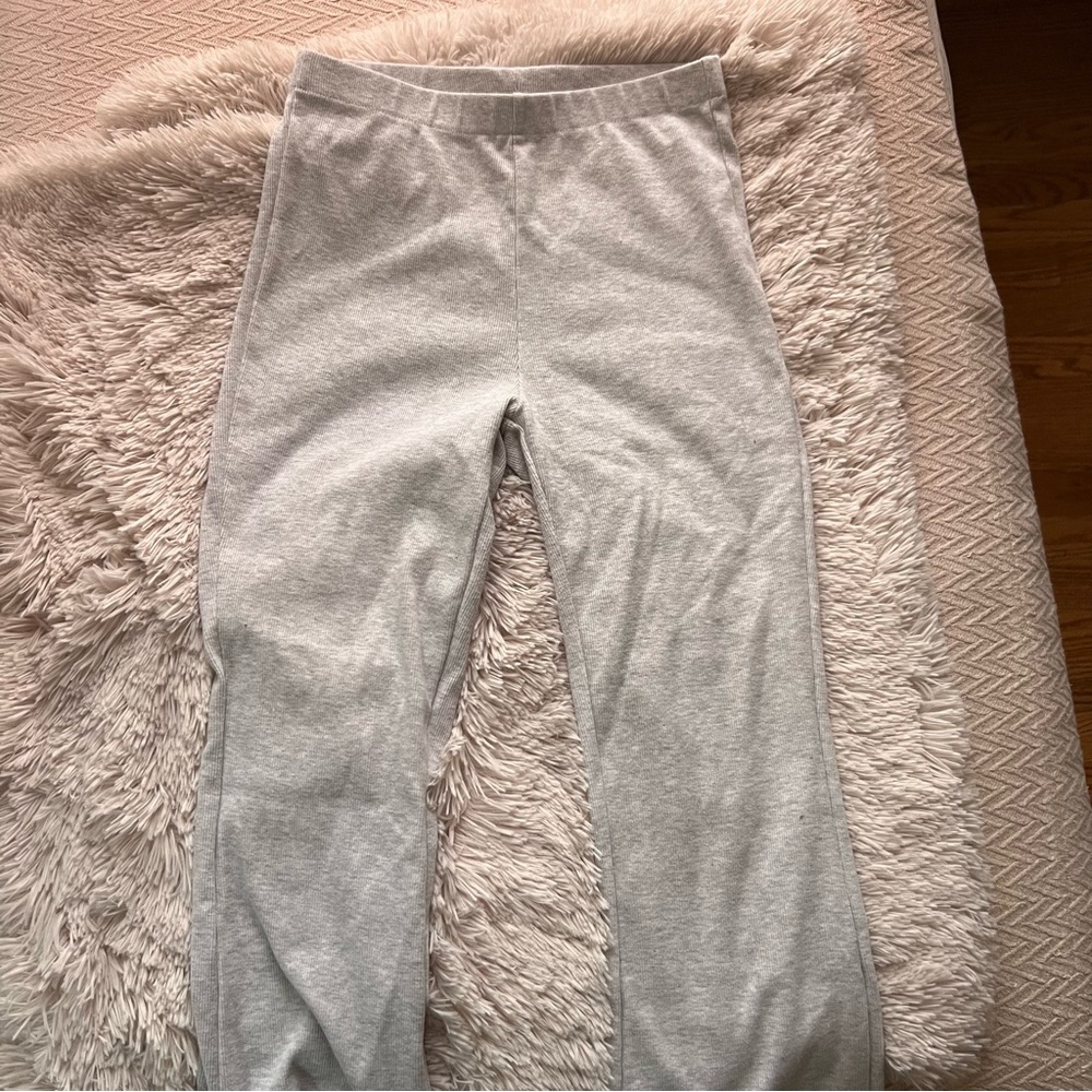 Flared yoga pants